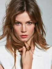 Sylvia Hoeks