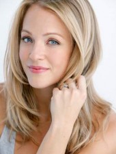 Amanda Clayton