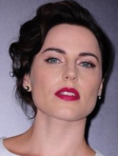 Antje Traue