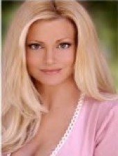 Kelly Lynch