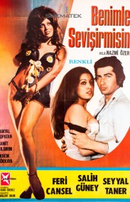 Benimle Sevişir Misin Erotik Full HD İzle