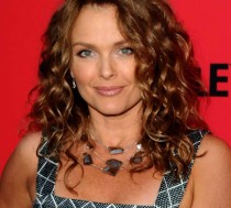 Dina Meyer