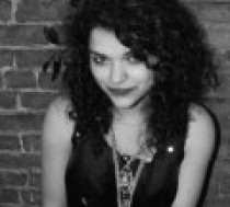 Eve Harlow