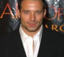 Johnny Messner