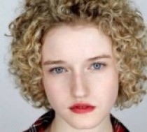 Julia Garner