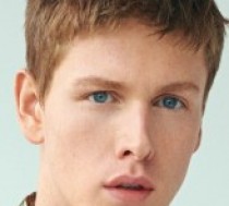 Harris Dickinson