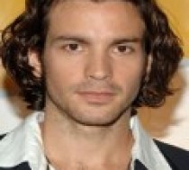 Santiago Cabrera