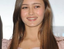 Ella Purnell