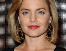 Mena Suvari