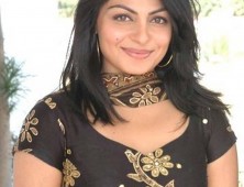 Neeru Bajwa