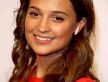 Alicia Vikander