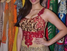 Daisy Shah
