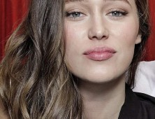 Alycia Debnam Carey