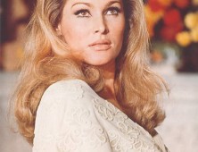 Ursula Andress