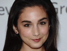 Molly Ephraim