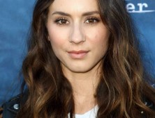 Troian Bellisario