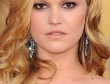 Julia Stiles