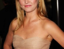 Julia Stiles