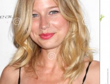 Ellen Woglom