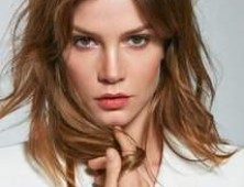 Sylvia Hoeks