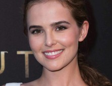 Zoey Deutch