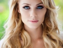 Laura Vandervoort