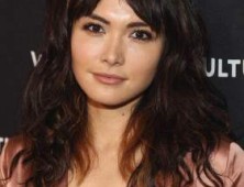 Daniella Pineda